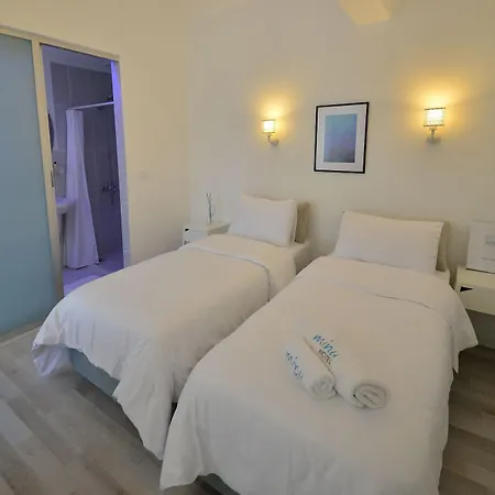 Minu 4*